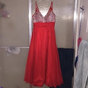 bought it from sale jewels are falling off